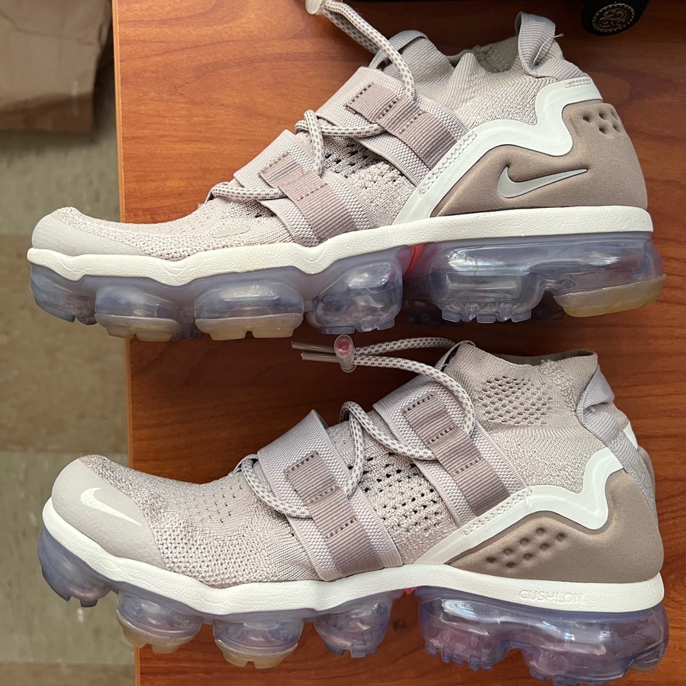 Nike VaporMax Utility sneakers in moon particle (2017)